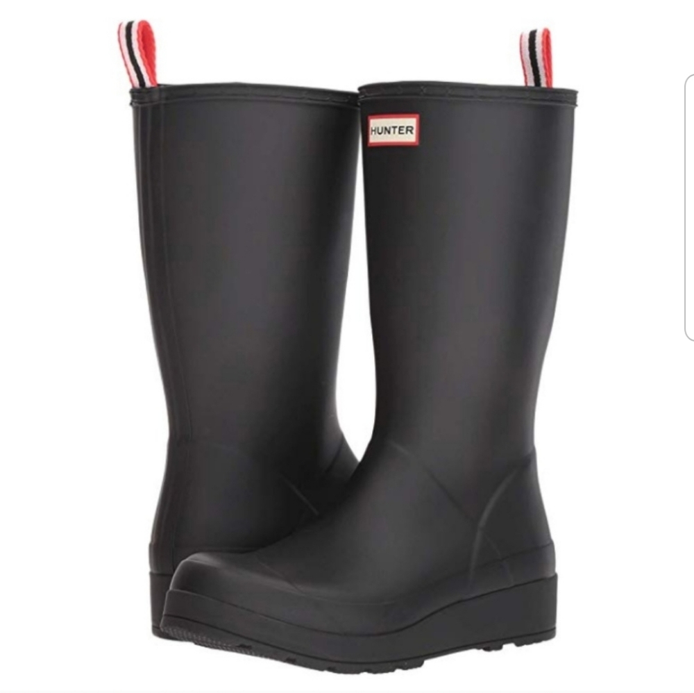 Hunter play boots!